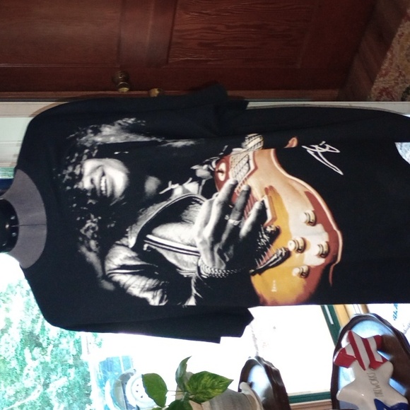 Sale 💰 💰 Guns and roses - Picture 2 of 5